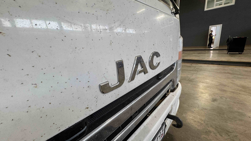 jac_1.jpg